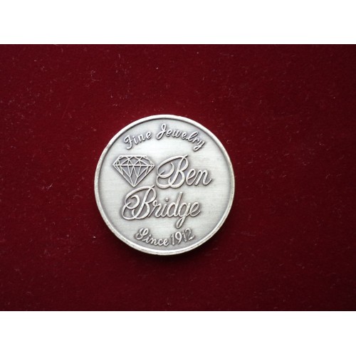 212. 100 Dolláros Zseton-érem