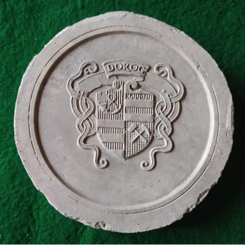 675.Dorog címer