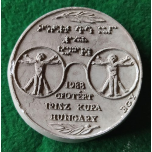 676. OFOTÉRT IRISZ KUPA