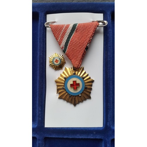 925. Vöröskereszt Arany,Ezüst,Bronz fokozat. LOT