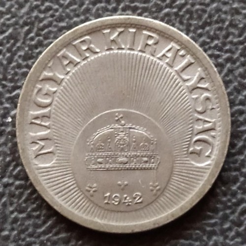697. 10 fillér 1942