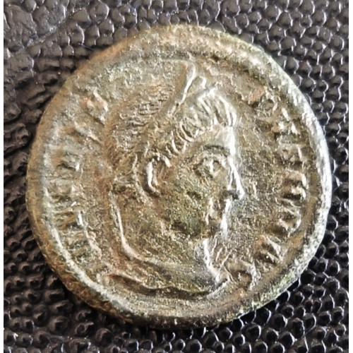 875. Crispus  red.follis