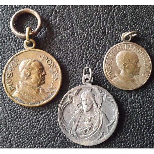 439.  KEGYÉREM   LOT